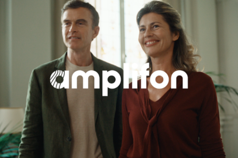 Amplifon lève le tabou des aides auditives dans un nouveau Spot TV